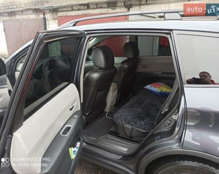 Сірий Субару Трібека, об'ємом двигуна 3.6 л та пробігом 170 тис. км за 9500 $, фото 4 на Automoto.ua