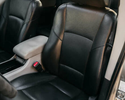 Сірий Субару Трібека, об'ємом двигуна 3 л та пробігом 122 тис. км за 8700 $, фото 24 на Automoto.ua