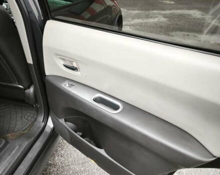 Серый Субару Трибека, объемом двигателя 3.6 л и пробегом 257 тыс. км за 8500 $, фото 9 на Automoto.ua