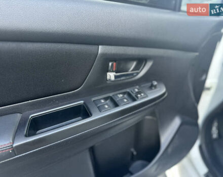 Белый Субару ВРХ, объемом двигателя 2 л и пробегом 146 тыс. км за 12999 $, фото 12 на Automoto.ua