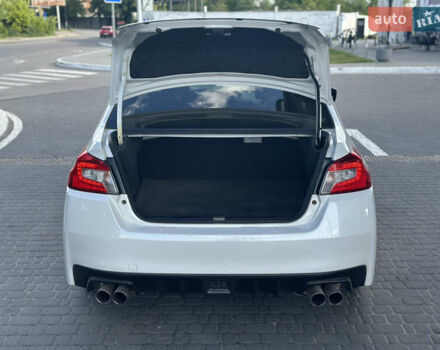 Белый Субару ВРХ, объемом двигателя 2 л и пробегом 146 тыс. км за 12999 $, фото 6 на Automoto.ua