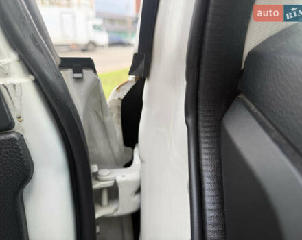 Білий Субару ХВ, об'ємом двигуна 1.6 л та пробігом 174 тис. км за 9500 $, фото 44 на Automoto.ua