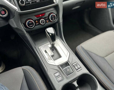 Білий Субару ХВ, об'ємом двигуна 2 л та пробігом 134 тис. км за 16500 $, фото 13 на Automoto.ua