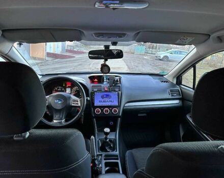 Сірий Субару ХВ, об'ємом двигуна 2 л та пробігом 131 тис. км за 10000 $, фото 5 на Automoto.ua