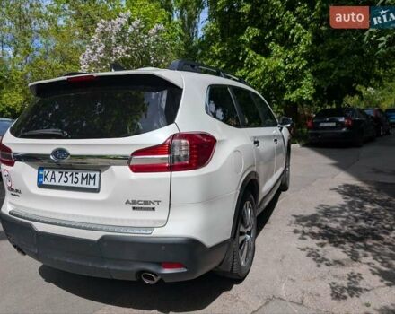 Белый Субару Ascent, объемом двигателя 2.39 л и пробегом 133 тыс. км за 18000 $, фото 4 на Automoto.ua