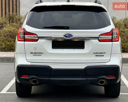 Білий Субару Ascent, об'ємом двигуна 2.38 л та пробігом 46 тис. км за 23700 $, фото 4 на Automoto.ua