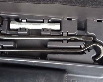 Сірий Субару Ascent, об'ємом двигуна 2.39 л та пробігом 125 тис. км за 17000 $, фото 33 на Automoto.ua