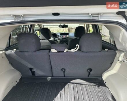 Белый Субару Crosstrek, объемом двигателя 2 л и пробегом 198 тыс. км за 10100 $, фото 16 на Automoto.ua