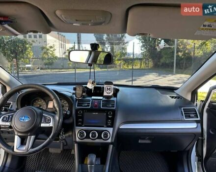 Белый Субару Crosstrek, объемом двигателя 2 л и пробегом 210 тыс. км за 12500 $, фото 4 на Automoto.ua