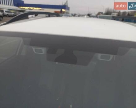 Белый Субару Crosstrek, объемом двигателя 2 л и пробегом 125 тыс. км за 17600 $, фото 4 на Automoto.ua