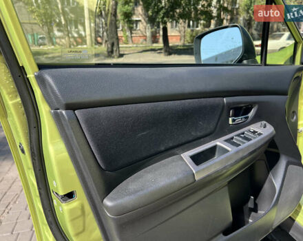Зелений Субару Crosstrek, об'ємом двигуна 2 л та пробігом 185 тис. км за 12100 $, фото 9 на Automoto.ua