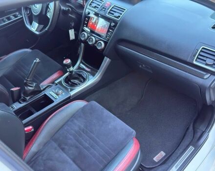 Белый Субару Impreza WRX, объемом двигателя 2.5 л и пробегом 96 тыс. км за 15000 $, фото 9 на Automoto.ua