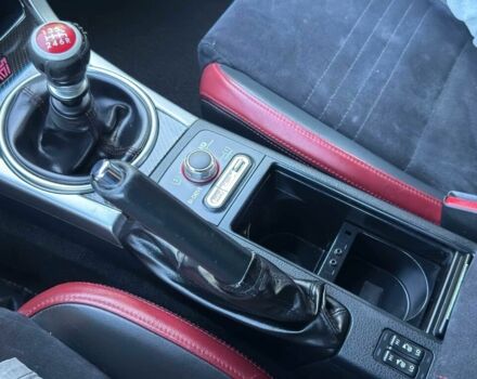 Белый Субару Impreza WRX, объемом двигателя 2.5 л и пробегом 96 тыс. км за 15000 $, фото 19 на Automoto.ua