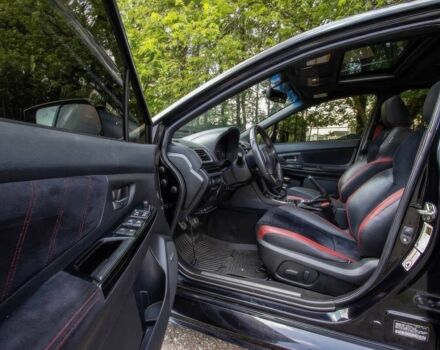 Черный Субару Impreza WRX, объемом двигателя 2.5 л и пробегом 56 тыс. км за 12000 $, фото 4 на Automoto.ua