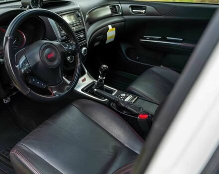 Білий Субару Імпреза ВРХ СТІ, об'ємом двигуна 2.5 л та пробігом 83 тис. км за 3100 $, фото 9 на Automoto.ua