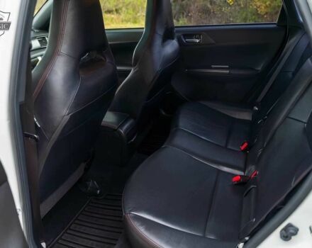 Білий Субару Імпреза ВРХ СТІ, об'ємом двигуна 2.5 л та пробігом 83 тис. км за 3100 $, фото 11 на Automoto.ua