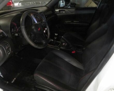 Белый Субару Импреза ВРХ СТИ, объемом двигателя 2.5 л и пробегом 81 тыс. км за 7600 $, фото 7 на Automoto.ua