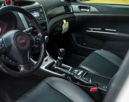 Білий Субару Імпреза ВРХ СТІ, об'ємом двигуна 2.5 л та пробігом 83 тис. км за 3100 $, фото 10 на Automoto.ua