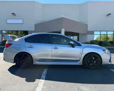 Серый Субару Импреза ВРХ СТИ, объемом двигателя 2.5 л и пробегом 70 тыс. км за 10000 $, фото 6 на Automoto.ua