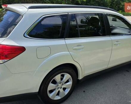 Білий Субару Legacy Outback, об'ємом двигуна 2.5 л та пробігом 277 тис. км за 9500 $, фото 3 на Automoto.ua