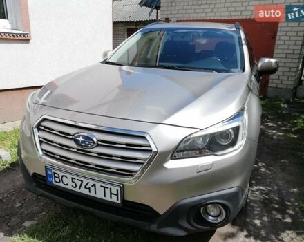 Бежевый Субару Legacy Outback, объемом двигателя 2 л и пробегом 288 тыс. км за 13300 $, фото 1 на Automoto.ua
