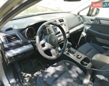 Бежевый Субару Legacy Outback, объемом двигателя 2 л и пробегом 288 тыс. км за 13300 $, фото 16 на Automoto.ua