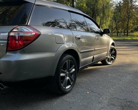 Субару Legacy Outback 1999 в Першотравенске на Automoto.ua Серый Субару Legacy Outback, объемом двигателя 2.5 л и пробегом 318 тыс. км за 7300 $, фото 5 на Automoto.ua