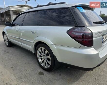 Серый Субару Legacy Outback, объемом двигателя 3 л и пробегом 247 тыс. км за 7800 $, фото 3 на Automoto.ua