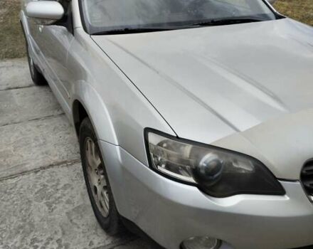 Серый Субару Legacy Outback, объемом двигателя 2.5 л и пробегом 227 тыс. км за 6450 $, фото 2 на Automoto.ua