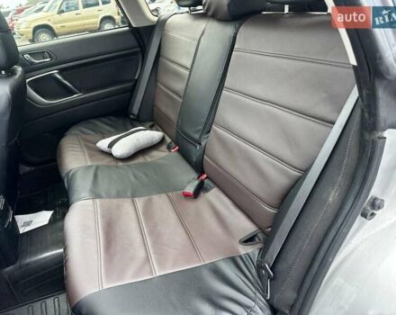 Серый Субару Legacy Outback, объемом двигателя 2.5 л и пробегом 261 тыс. км за 4680 $, фото 24 на Automoto.ua