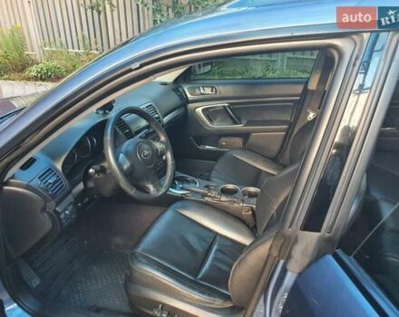 Синий Субару Legacy Outback, объемом двигателя 2.5 л и пробегом 327 тыс. км за 7000 $, фото 1 на Automoto.ua