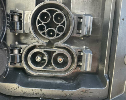 Білий Субару Solterra, об'ємом двигуна 0 л та пробігом 10 тис. км за 28200 $, фото 56 на Automoto.ua