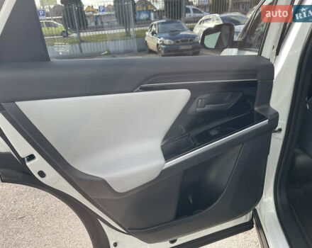 Білий Субару Solterra, об'ємом двигуна 0 л та пробігом 10 тис. км за 28200 $, фото 32 на Automoto.ua