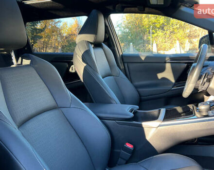 Субару Solterra 2022 у Львові на Automoto.ua Сірий Субару Solterra, об'ємом двигуна 0 л та пробігом 23 тис. км за 30900 $, фото 19 на Automoto.ua