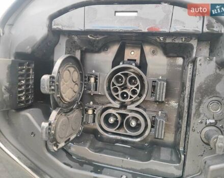 Серый Субару Solterra, объемом двигателя 0 л и пробегом 13 тыс. км за 25000 $, фото 24 на Automoto.ua