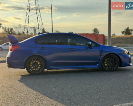 Синий Субару WRX STI, объемом двигателя 2.46 л и пробегом 112 тыс. км за 29500 $, фото 3 на Automoto.ua
