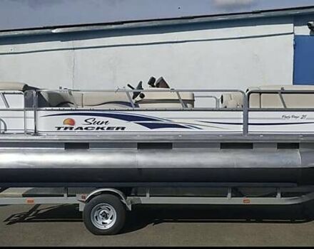 Сан Тракер Пати Барг 2007 в Киеве на Automoto.ua Белый Сан Тракер Пати Барг, объемом двигателя 0 л и пробегом 500 тыс. км за 32000 $, фото 13 на Automoto.ua