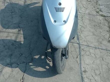 Сузукі 50 1999 у Ватутіне на Automoto.ua Сірий Сузукі 50, об'ємом двигуна 0 л та пробігом 1 тис. км за 361 $, фото 1 на Automoto.ua