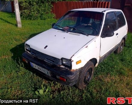 Белый Сузуки Альто, объемом двигателя 0.8 л и пробегом 300 тыс. км за 800 $, фото 2 на Automoto.ua