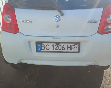 Белый Сузуки Альто, объемом двигателя 1 л и пробегом 188 тыс. км за 3900 $, фото 2 на Automoto.ua