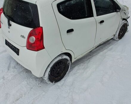 Белый Сузуки Альто, объемом двигателя 1 л и пробегом 130 тыс. км за 1100 $, фото 1 на Automoto.ua