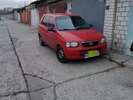 Красный Сузуки Альто, объемом двигателя 1 л и пробегом 133 тыс. км за 2650 $, фото 1 на Automoto.ua