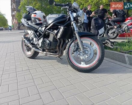 Чорний Сузукі Бандит, об'ємом двигуна 0.4 л та пробігом 47 тис. км за 2000 $, фото 6 на Automoto.ua