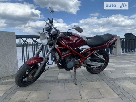 Сузуки Бандит 2004 в Киеве на Automoto.ua Красный Сузуки Бандит, объемом двигателя 0.25 л и пробегом 35 тыс. км за 2800 $, фото 1 на Automoto.ua