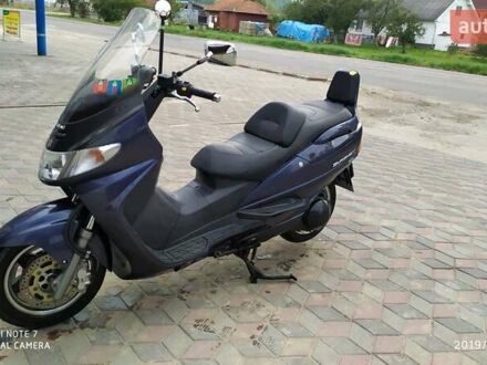 Синий Сузуки Бургман, объемом двигателя 0.4 л и пробегом 48 тыс. км за 1000 $, фото 1 на Automoto.ua