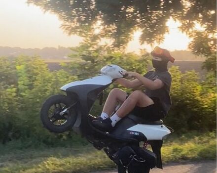 Сузуки Другая, объемом двигателя 49 л и пробегом 0 тыс. км за 379 $, фото 4 на Automoto.ua