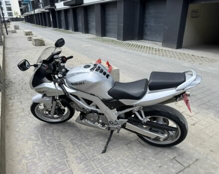 Сузукі Інша, об'ємом двигуна 0.65 л та пробігом 0 тис. км за 4500 $, фото 3 на Automoto.ua