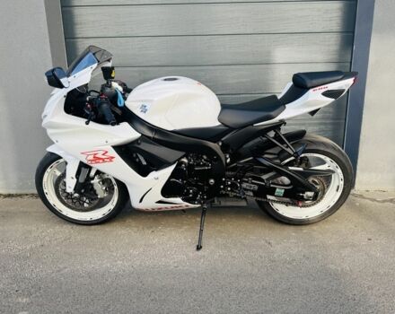 Сузуки Другая, объемом двигателя 0.6 л и пробегом 0 тыс. км за 10500 $, фото 3 на Automoto.ua