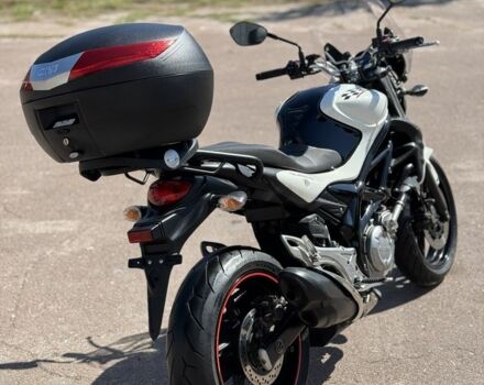 Сузукі Інша, об'ємом двигуна 0.4 л та пробігом 0 тис. км за 3800 $, фото 2 на Automoto.ua