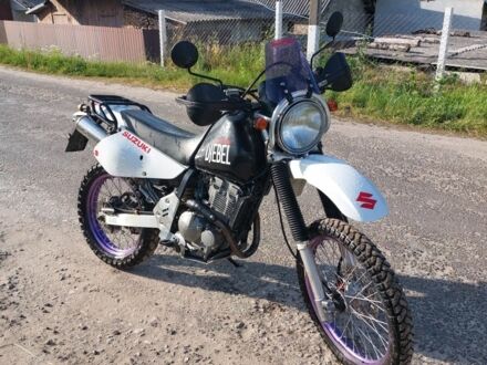 Сузуки Другая 1998 в Золочев на Automoto.ua Сузуки Другая, объемом двигателя 0.25 л и пробегом 0 тыс. км за 2550 $, фото 1 на Automoto.ua